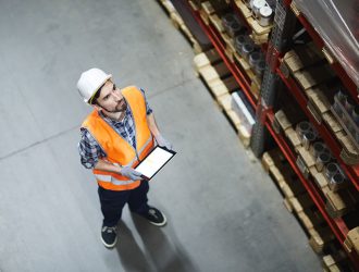 centro logístico con gestión de inventarios