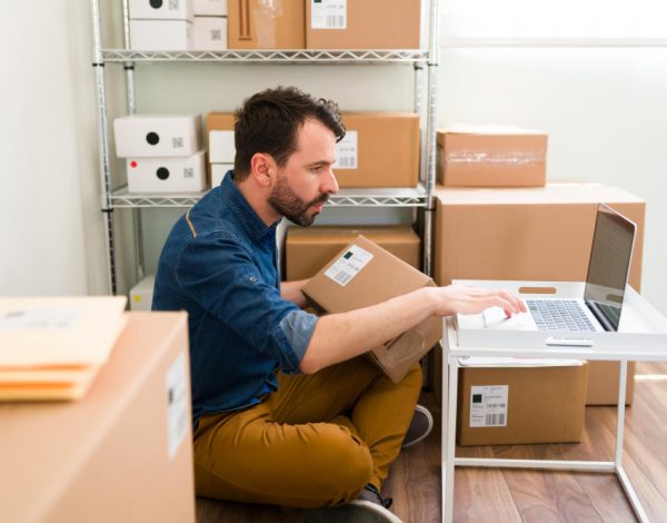 ¿Qué es la e-logística, sus principales ventajas y cómo funciona? Descúbrelo en este artículo e impleméntala con los mejores resultados.