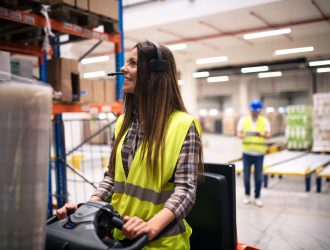 Lleva la productividad de tu almacén al próximo nivel con éstas 6 mejores prácticas, y con la gestión profesional de un centro de distribución logística.