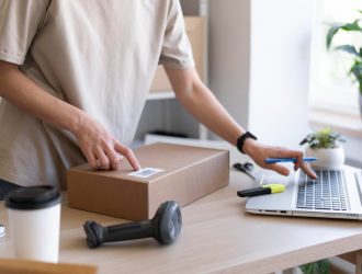 ¿Quieres implementar una estrategia de dropshipping eficiente? En éste artículo te decimos cómo con éstos 5 factores clave.