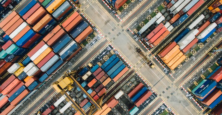 Descubre los procesos básicos de un centro de distribución logística y aprovéchalos para optimizar tu negocio.