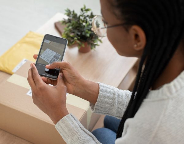 ¿Quieres sacarle el provecho a tu estrategia de click and collect? Hazlo de la mano de un centro de distribución logística experto en el ramo.